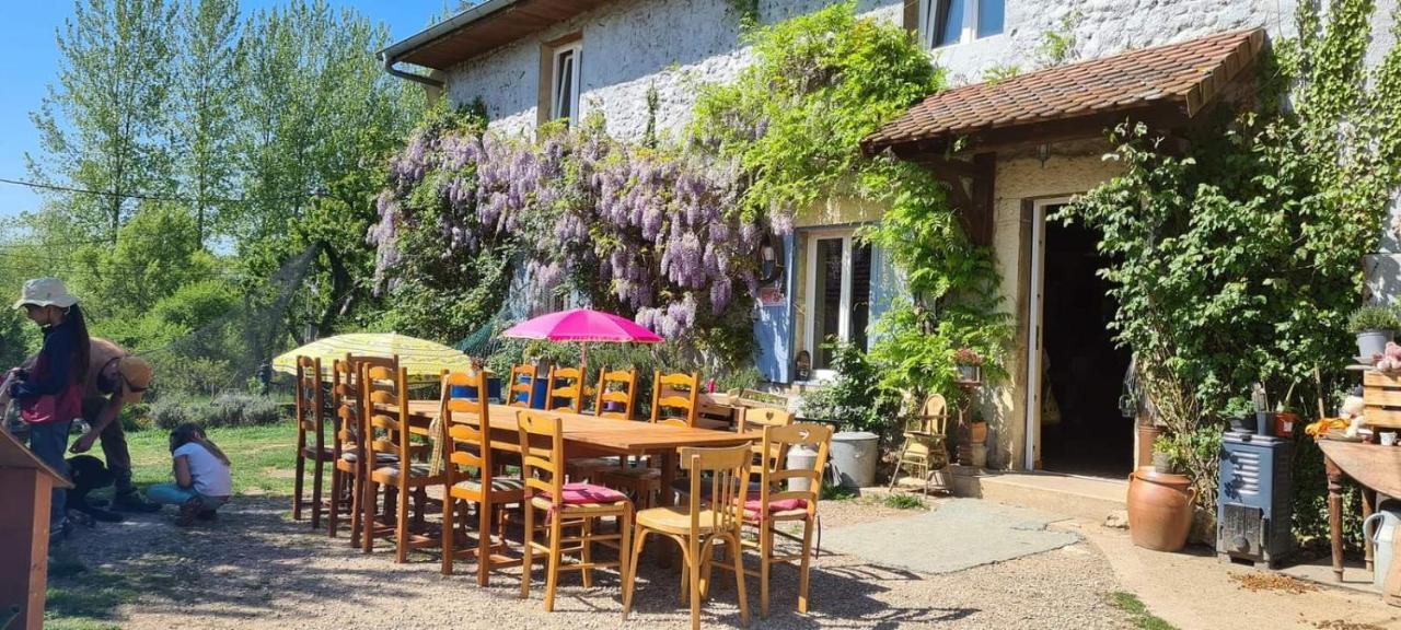 Basse-Cour De Montin Au 256 Chemin De La Rocaille A 38510 Vezeronce Curtin Bed & Breakfast Morestel Ngoại thất bức ảnh