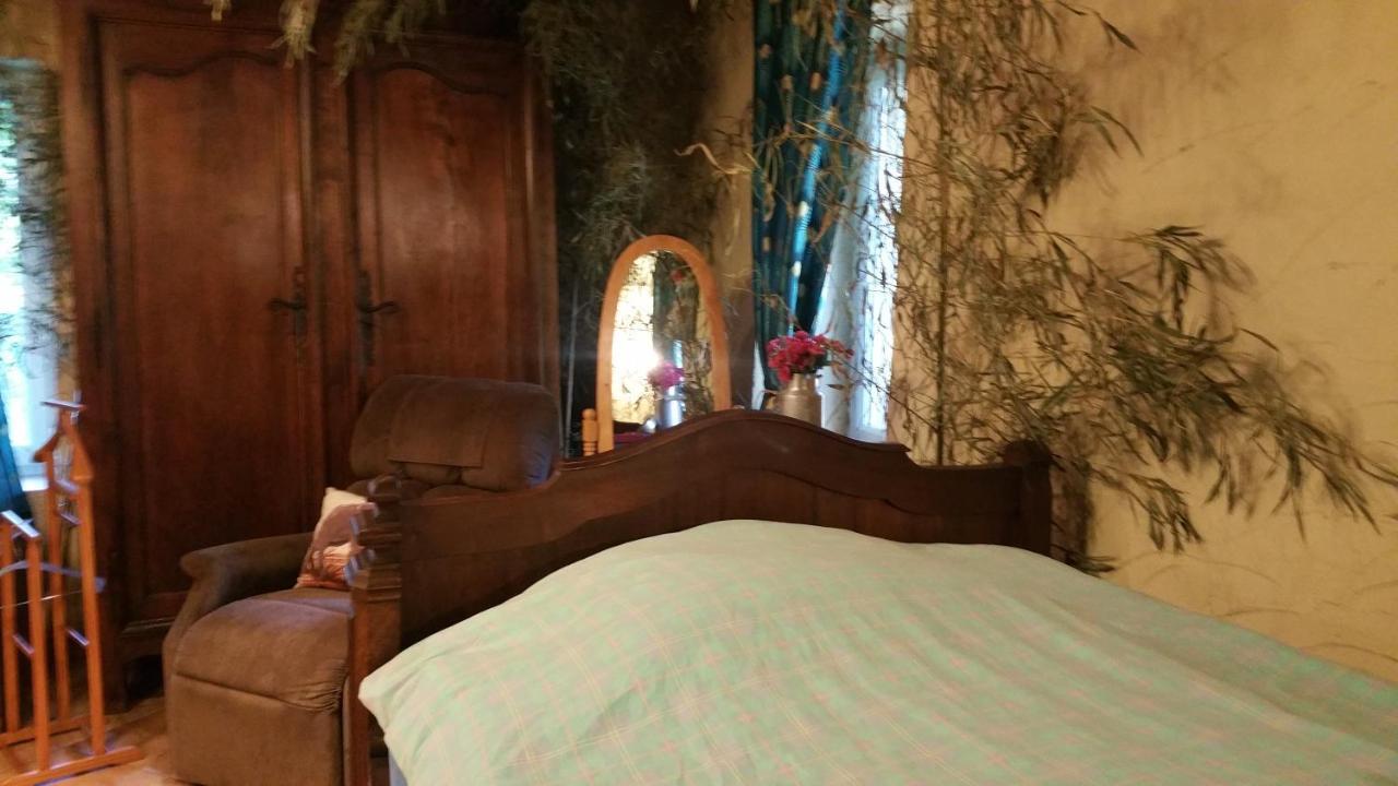Basse-Cour De Montin Au 256 Chemin De La Rocaille A 38510 Vezeronce Curtin Bed & Breakfast Morestel Ngoại thất bức ảnh