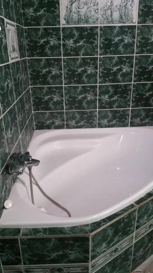 Basse-Cour De Montin Au 256 Chemin De La Rocaille A 38510 Vezeronce Curtin Bed & Breakfast Morestel Ngoại thất bức ảnh